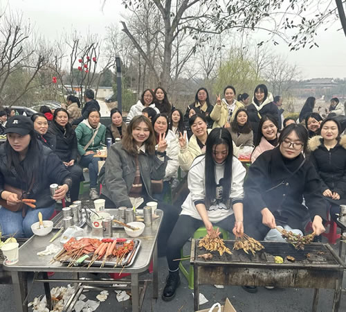 綿陽市先鋒醫(yī)療器械有限公司—— 慶?！?.8婦女節(jié)”，共赴燒烤盛宴，致敬巾幗風(fēng)采